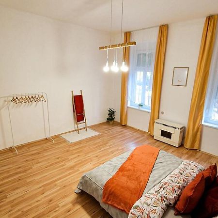 Pearl Apartman Apartment Gyor Exterior photo