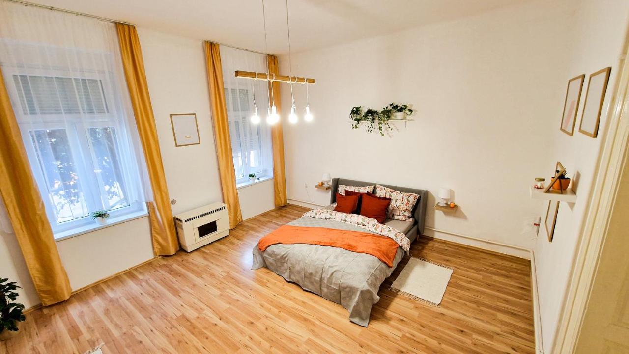 Pearl Apartman Apartment Gyor Exterior photo