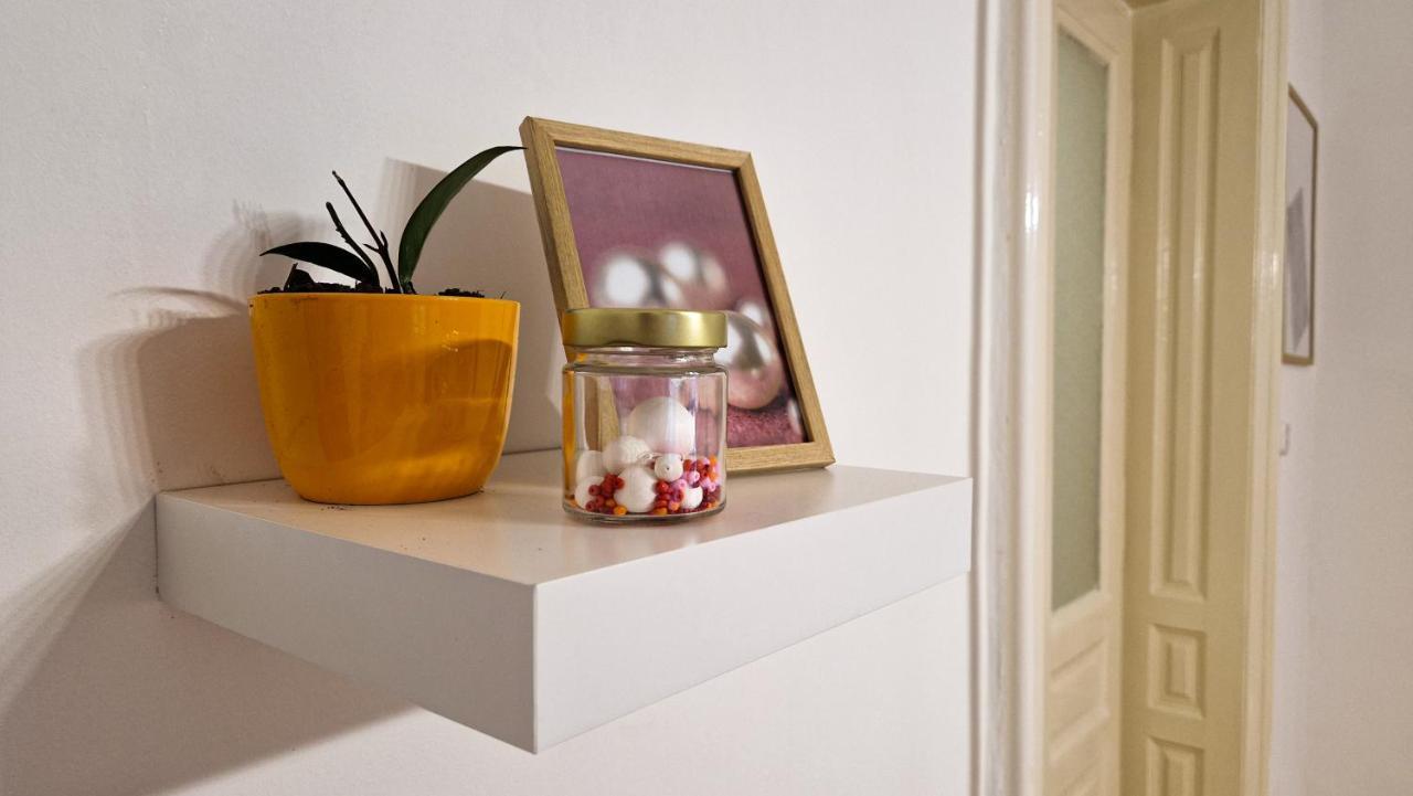 Pearl Apartman Apartment Gyor Exterior photo